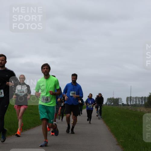 04.05.2025 - 8. Wedeler Halbmarathon Yannick Fuchs http://msf.ph/oto/7821952 04.05.2025 11:29:06 Laufen 1067, 1026, 163, 1066 meine-sportfotos.de