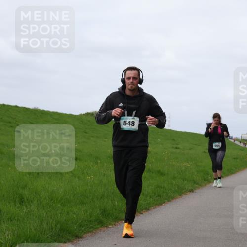 04.05.2025 - 8. Wedeler Halbmarathon Yannick Fuchs http://msf.ph/oto/7821971 04.05.2025 11:51:43 Laufen 548, 554 meine-sportfotos.de