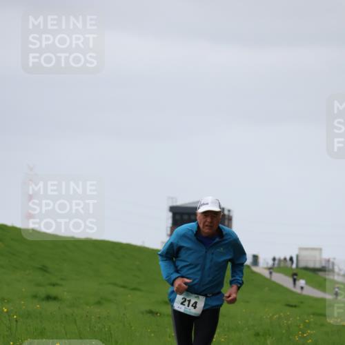 04.05.2025 - 8. Wedeler Halbmarathon Yannick Fuchs http://msf.ph/oto/7821978 04.05.2025 12:10:56 Laufen 214, 4 meine-sportfotos.de