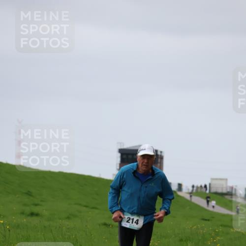 04.05.2025 - 8. Wedeler Halbmarathon Yannick Fuchs http://msf.ph/oto/7821982 04.05.2025 12:10:56 Laufen 214, 4 meine-sportfotos.de