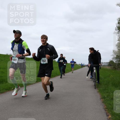 04.05.2025 - 8. Wedeler Halbmarathon Yannick Fuchs http://msf.ph/oto/7822022 04.05.2025 11:29:14 Laufen 1001, 152 meine-sportfotos.de