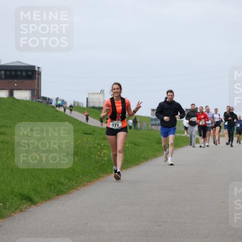 04.05.2025 - 8. Wedeler Halbmarathon Yannick Fuchs http://msf.ph/oto/7822030 04.05.2025 11:51:52 Laufen 171 meine-sportfotos.de