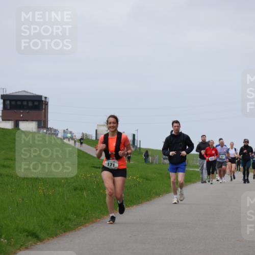 04.05.2025 - 8. Wedeler Halbmarathon Yannick Fuchs http://msf.ph/oto/7822071 04.05.2025 11:51:53 Laufen 171 meine-sportfotos.de