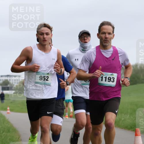 04.05.2025 - 8. Wedeler Halbmarathon Yannick Fuchs http://msf.ph/oto/7822094 04.05.2025 11:10:25 Laufen 8, 952, 1193 meine-sportfotos.de