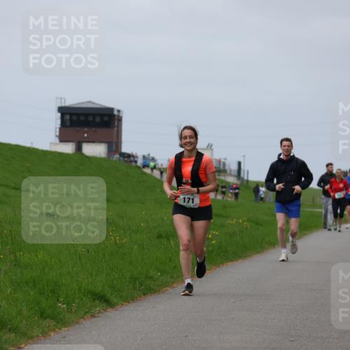 04.05.2025 - 8. Wedeler Halbmarathon Yannick Fuchs http://msf.ph/oto/7822110 04.05.2025 11:51:55 Laufen 171 meine-sportfotos.de