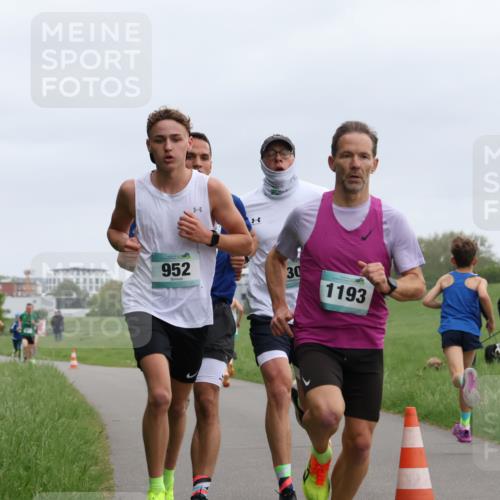 04.05.2025 - 8. Wedeler Halbmarathon Yannick Fuchs http://msf.ph/oto/7822113 04.05.2025 11:10:25 Laufen 952, 30, 1193 meine-sportfotos.de