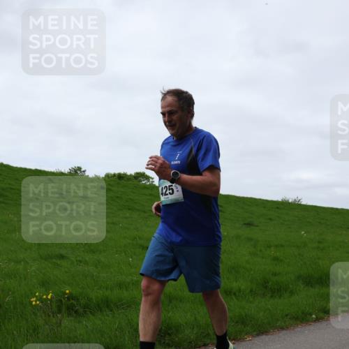 04.05.2025 - 8. Wedeler Halbmarathon Yannick Fuchs http://msf.ph/oto/7822142 04.05.2025 11:29:21 Laufen 425 meine-sportfotos.de