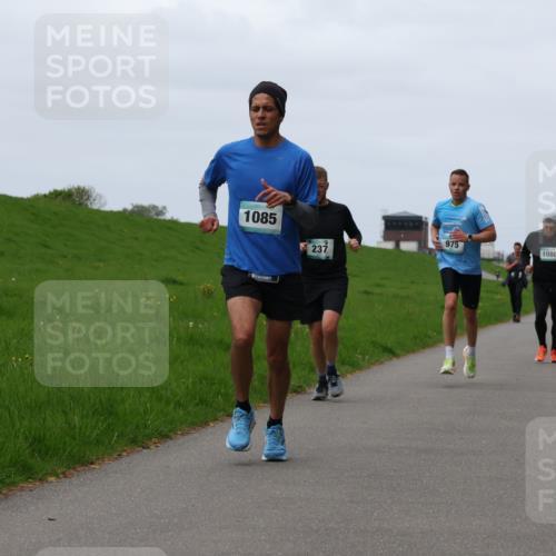 04.05.2025 - 8. Wedeler Halbmarathon Yannick Fuchs http://msf.ph/oto/7822183 04.05.2025 11:29:25 Laufen 1085, 237, 975, 1080 meine-sportfotos.de