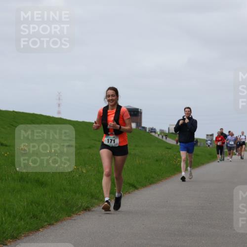04.05.2025 - 8. Wedeler Halbmarathon Yannick Fuchs http://msf.ph/oto/7822206 04.05.2025 11:52:00 Laufen 171 meine-sportfotos.de
