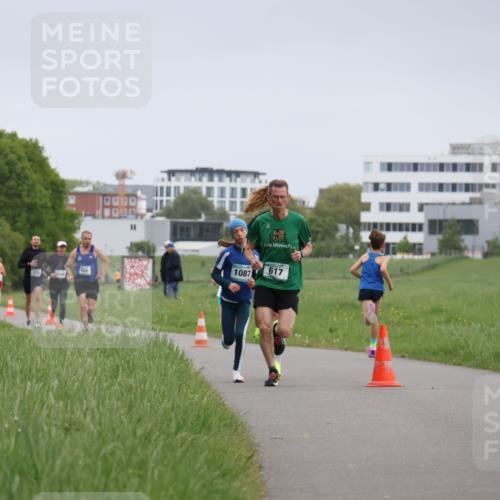 04.05.2025 - 8. Wedeler Halbmarathon Yannick Fuchs http://msf.ph/oto/7822209 04.05.2025 11:10:34 Laufen 28, 1087, 617 meine-sportfotos.de