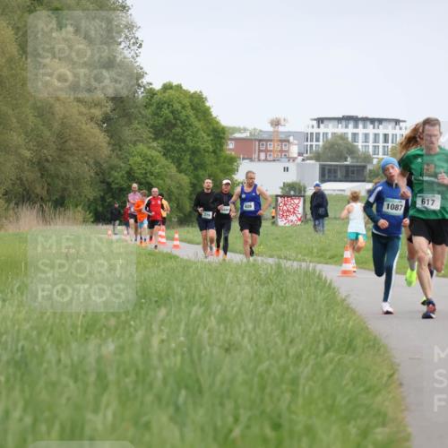 04.05.2025 - 8. Wedeler Halbmarathon Yannick Fuchs http://msf.ph/oto/7822229 04.05.2025 11:10:35 Laufen 628, 1085, 279, 1087, 617 meine-sportfotos.de