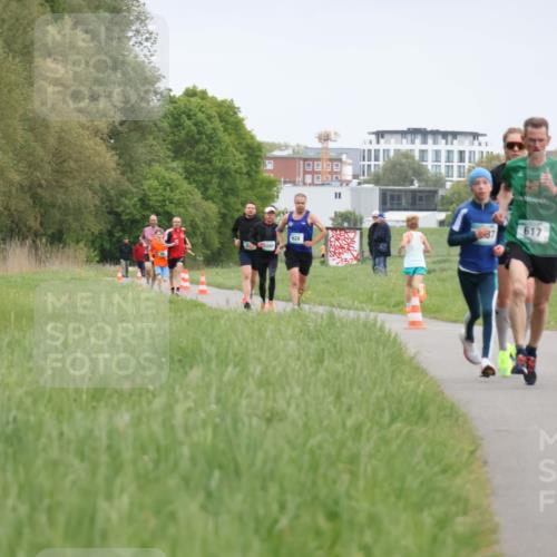 04.05.2025 - 8. Wedeler Halbmarathon Yannick Fuchs http://msf.ph/oto/7822257 04.05.2025 11:10:35 Laufen 1088, 628, 617 meine-sportfotos.de