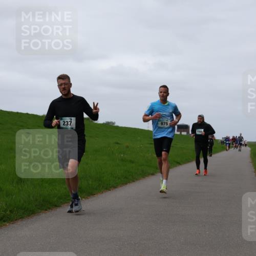 04.05.2025 - 8. Wedeler Halbmarathon Yannick Fuchs http://msf.ph/oto/7822261 04.05.2025 11:29:27 Laufen 237, 975, 1080 meine-sportfotos.de