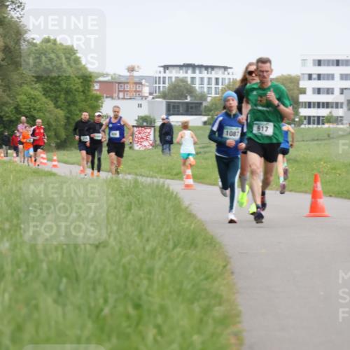 04.05.2025 - 8. Wedeler Halbmarathon Yannick Fuchs http://msf.ph/oto/7822262 04.05.2025 11:10:35 Laufen 1087, 617 meine-sportfotos.de
