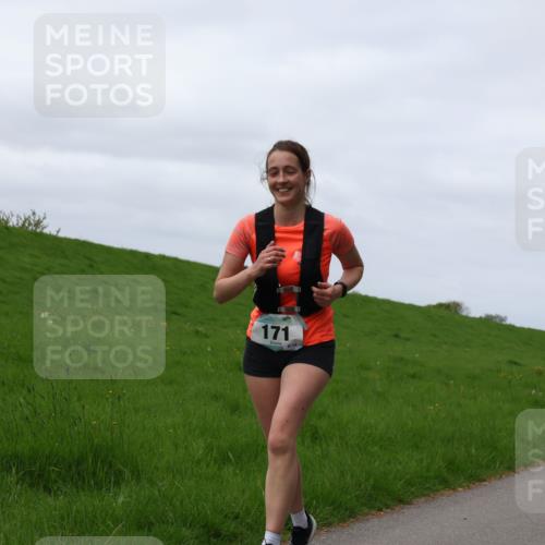 04.05.2025 - 8. Wedeler Halbmarathon Yannick Fuchs http://msf.ph/oto/7822322 04.05.2025 11:52:05 Laufen 171 meine-sportfotos.de
