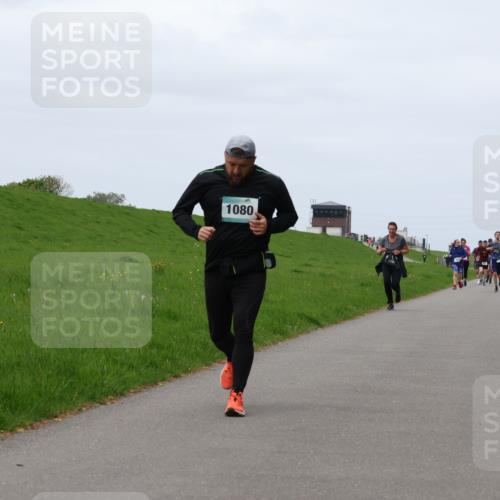 04.05.2025 - 8. Wedeler Halbmarathon Yannick Fuchs http://msf.ph/oto/7822326 04.05.2025 11:29:30 Laufen 1080 meine-sportfotos.de