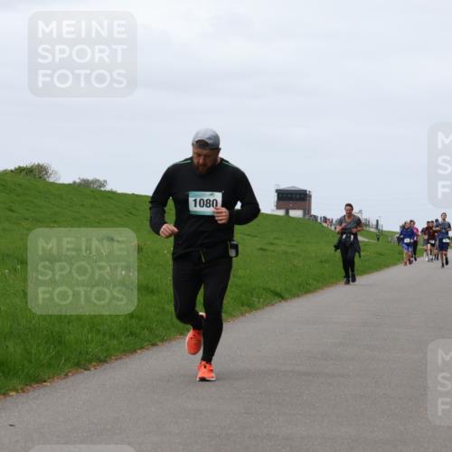 04.05.2025 - 8. Wedeler Halbmarathon Yannick Fuchs http://msf.ph/oto/7822330 04.05.2025 11:29:30 Laufen 1080 meine-sportfotos.de