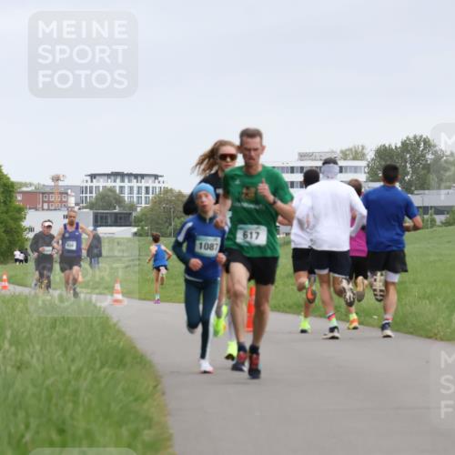 04.05.2025 - 8. Wedeler Halbmarathon Yannick Fuchs http://msf.ph/oto/7822333 04.05.2025 11:10:38 Laufen 628, 1087, 617 meine-sportfotos.de