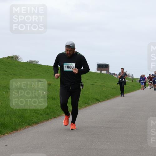 04.05.2025 - 8. Wedeler Halbmarathon Yannick Fuchs http://msf.ph/oto/7822334 04.05.2025 11:29:30 Laufen 1080 meine-sportfotos.de