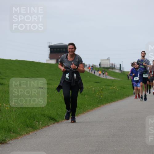 04.05.2025 - 8. Wedeler Halbmarathon Yannick Fuchs http://msf.ph/oto/7822418 04.05.2025 11:29:34 Laufen 395 meine-sportfotos.de