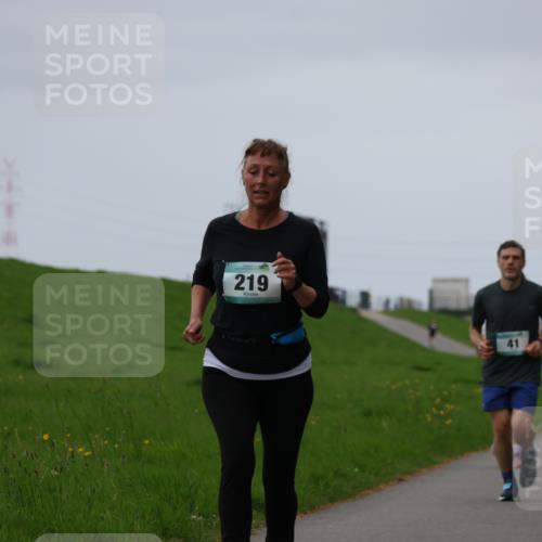 04.05.2025 - 8. Wedeler Halbmarathon Yannick Fuchs http://msf.ph/oto/7822445 04.05.2025 12:12:56 Laufen 219, 41 meine-sportfotos.de
