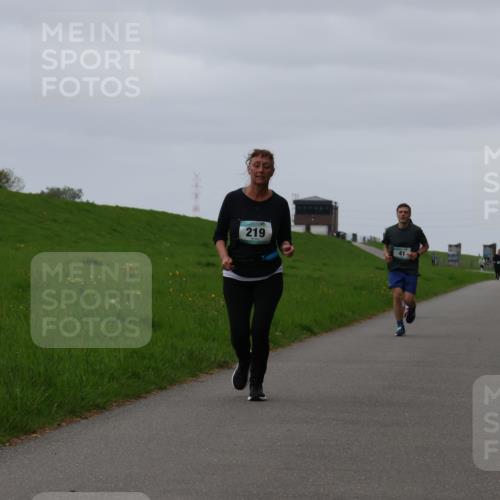 04.05.2025 - 8. Wedeler Halbmarathon Yannick Fuchs http://msf.ph/oto/7822450 04.05.2025 12:12:58 Laufen 219, 41 meine-sportfotos.de