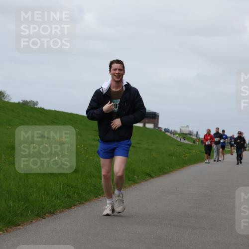 04.05.2025 - 8. Wedeler Halbmarathon Yannick Fuchs http://msf.ph/oto/7822457 04.05.2025 11:52:07 Laufen 16 meine-sportfotos.de