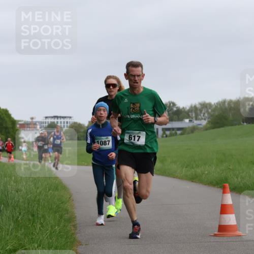 04.05.2025 - 8. Wedeler Halbmarathon Yannick Fuchs http://msf.ph/oto/7822460 04.05.2025 11:10:41 Laufen 1087, 12, 617 meine-sportfotos.de