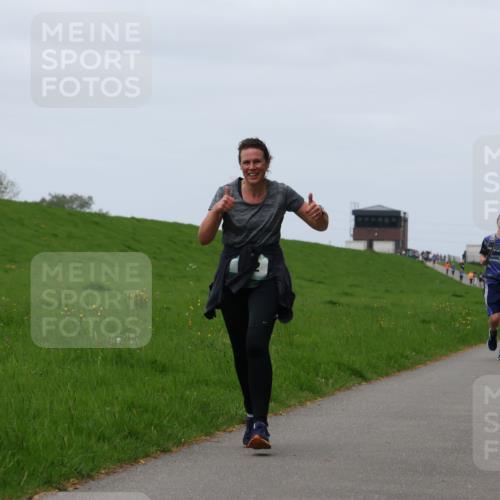 04.05.2025 - 8. Wedeler Halbmarathon Yannick Fuchs http://msf.ph/oto/7822467 04.05.2025 11:29:38 Laufen 395 meine-sportfotos.de
