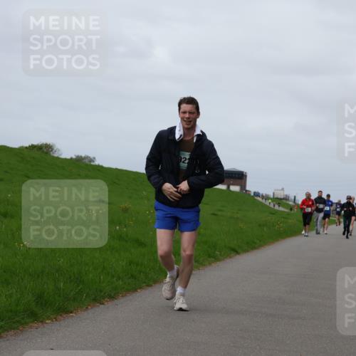 04.05.2025 - 8. Wedeler Halbmarathon Yannick Fuchs http://msf.ph/oto/7822480 04.05.2025 11:52:08 Laufen  meine-sportfotos.de