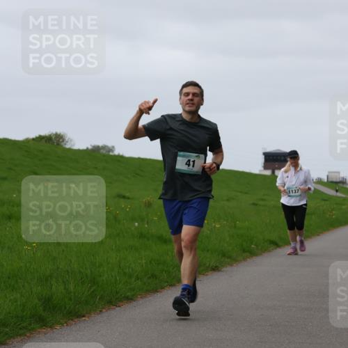 04.05.2025 - 8. Wedeler Halbmarathon Yannick Fuchs http://msf.ph/oto/7822535 04.05.2025 12:13:03 Laufen 41, 1137 meine-sportfotos.de