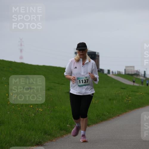 04.05.2025 - 8. Wedeler Halbmarathon Yannick Fuchs http://msf.ph/oto/7822549 04.05.2025 12:13:05 Laufen 1137 meine-sportfotos.de