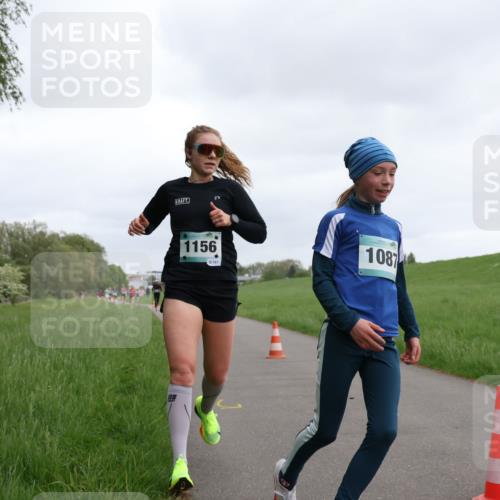 04.05.2025 - 8. Wedeler Halbmarathon Yannick Fuchs http://msf.ph/oto/7822563 04.05.2025 11:10:45 Laufen 1156, 8161, 1087 meine-sportfotos.de