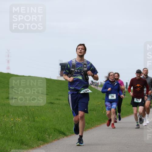 04.05.2025 - 8. Wedeler Halbmarathon Yannick Fuchs http://msf.ph/oto/7822573 04.05.2025 11:29:43 Laufen 295, 39, 527, 81, 38 meine-sportfotos.de