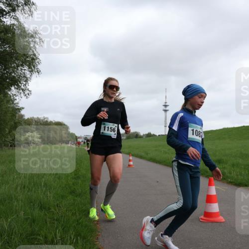 04.05.2025 - 8. Wedeler Halbmarathon Yannick Fuchs http://msf.ph/oto/7822582 04.05.2025 11:10:45 Laufen 1156, 1087 meine-sportfotos.de
