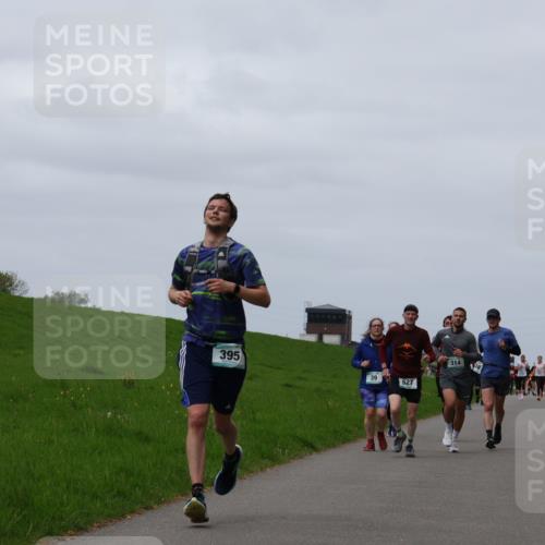 04.05.2025 - 8. Wedeler Halbmarathon Yannick Fuchs http://msf.ph/oto/7822604 04.05.2025 11:29:45 Laufen 395, 39, 527, 314, 138 meine-sportfotos.de
