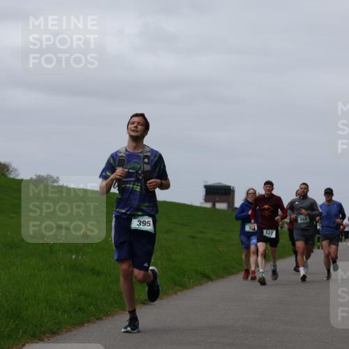 04.05.2025 - 8. Wedeler Halbmarathon Yannick Fuchs http://msf.ph/oto/7822610 04.05.2025 11:29:45 Laufen 395, 3, 527, 314 meine-sportfotos.de