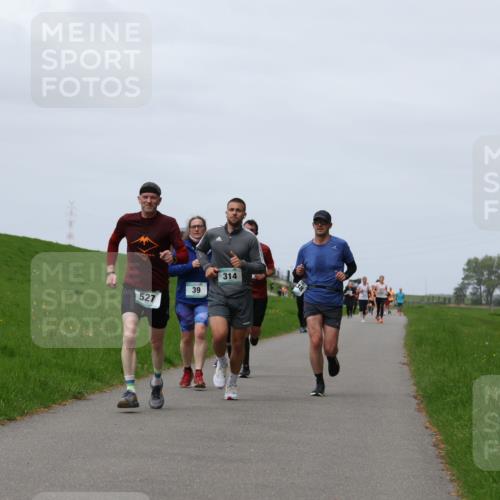 04.05.2025 - 8. Wedeler Halbmarathon Yannick Fuchs http://msf.ph/oto/7822680 04.05.2025 11:29:48 Laufen 527, 39, 314 meine-sportfotos.de