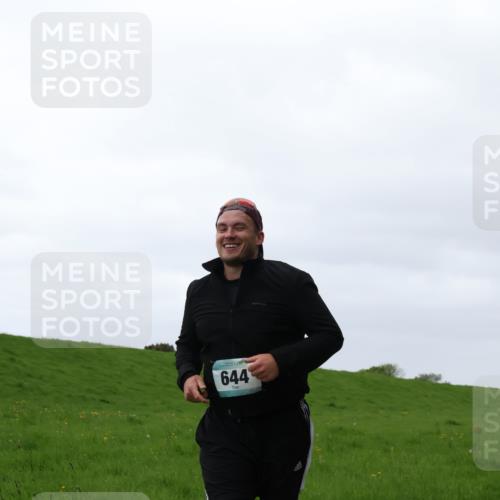 04.05.2025 - 8. Wedeler Halbmarathon Yannick Fuchs http://msf.ph/oto/7822697 04.05.2025 12:13:50 Laufen 644 meine-sportfotos.de
