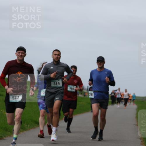 04.05.2025 - 8. Wedeler Halbmarathon Yannick Fuchs http://msf.ph/oto/7822704 04.05.2025 11:29:49 Laufen 277, 527, 3, 314, 365, 38 meine-sportfotos.de