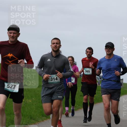 04.05.2025 - 8. Wedeler Halbmarathon Yannick Fuchs http://msf.ph/oto/7822732 04.05.2025 11:29:50 Laufen 527, 314, 2, 365 meine-sportfotos.de