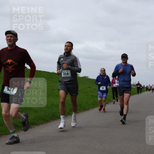 04.05.2025 - 8. Wedeler Halbmarathon Yannick Fuchs http://msf.ph/oto/7822839 04.05.2025 11:29:52 Laufen 527, 314, 39, 38 meine-sportfotos.de