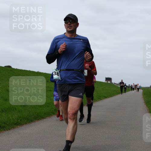 04.05.2025 - 8. Wedeler Halbmarathon Yannick Fuchs http://msf.ph/oto/7822872 04.05.2025 11:29:53 Laufen 38 meine-sportfotos.de