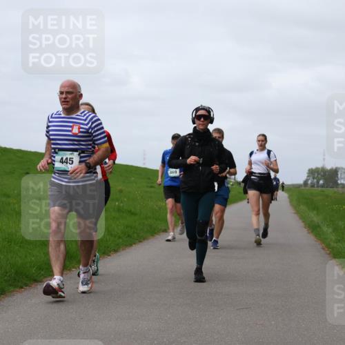 04.05.2025 - 8. Wedeler Halbmarathon Yannick Fuchs http://msf.ph/oto/7822877 04.05.2025 11:52:24 Laufen 445, 469 meine-sportfotos.de