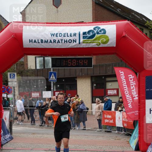 04.05.2025 - 8. Wedeler Halbmarathon Felixshl http://msf.ph/oto/7822895 04.05.2025 11:58:42 Ziel 34 meine-sportfotos.de