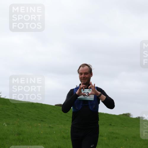 04.05.2025 - 8. Wedeler Halbmarathon Yannick Fuchs http://msf.ph/oto/7822922 04.05.2025 12:15:45 Laufen 53 meine-sportfotos.de