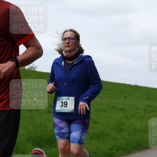 04.05.2025 - 8. Wedeler Halbmarathon Yannick Fuchs http://msf.ph/oto/7822929 04.05.2025 11:29:55 Laufen 6, 365, 39, 392 meine-sportfotos.de