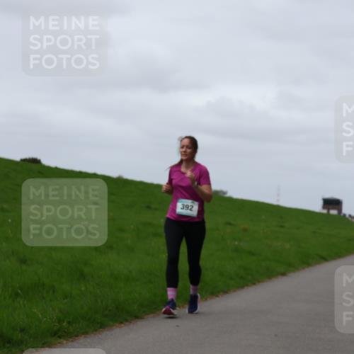 04.05.2025 - 8. Wedeler Halbmarathon Yannick Fuchs http://msf.ph/oto/7822948 04.05.2025 11:29:56 Laufen 392 meine-sportfotos.de