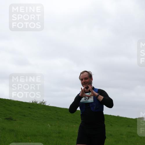 04.05.2025 - 8. Wedeler Halbmarathon Yannick Fuchs http://msf.ph/oto/7822952 04.05.2025 12:15:45 Laufen 53 meine-sportfotos.de