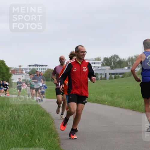 04.05.2025 - 8. Wedeler Halbmarathon Yannick Fuchs http://msf.ph/oto/7822964 04.05.2025 11:11:00 Laufen 1900, 11077 meine-sportfotos.de